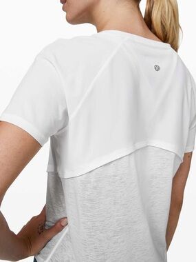 Lululemon Womens Chasing Miles Short Sleeve Mesh Run Top White Size 10